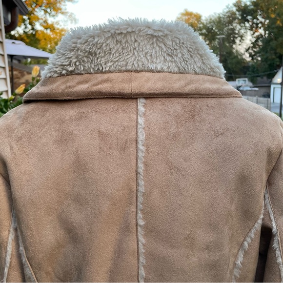 Columbia Sportswear Company Faux Shearling and Suede Short Coat Size Small - Picture 11 of 15